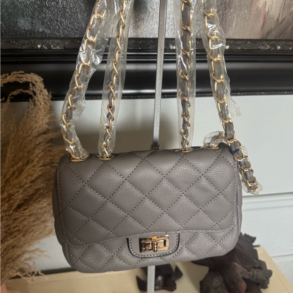 Quilted Gray Shoulder Bag